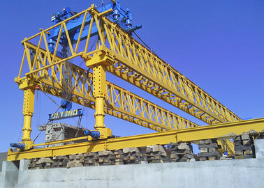 380V ประสิทธิภาพสูง Launcher Crane Truss Type Bridge Erection Machine