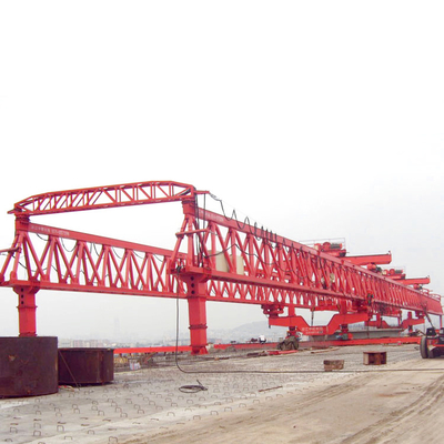 100Ton Girder Launcher Crane การใช้งานอาคารรถไฟ 5m / นาทีสำหรับทางหลวง