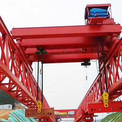 รีโมทคอนโทรล 160 Tons Road Bridge Beam Launcher Equipment Machine