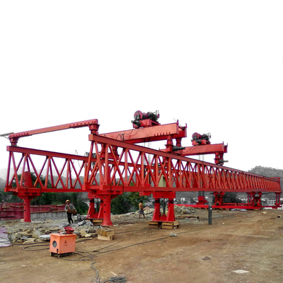 รีโมทคอนโทรล 160 Tons Road Bridge Beam Launcher Equipment Machine