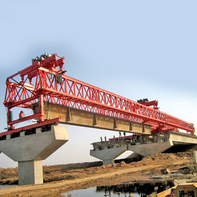 Truss Type Launching Crane Bridge Girder Erection Machine ความจุสูง 5m / นาที